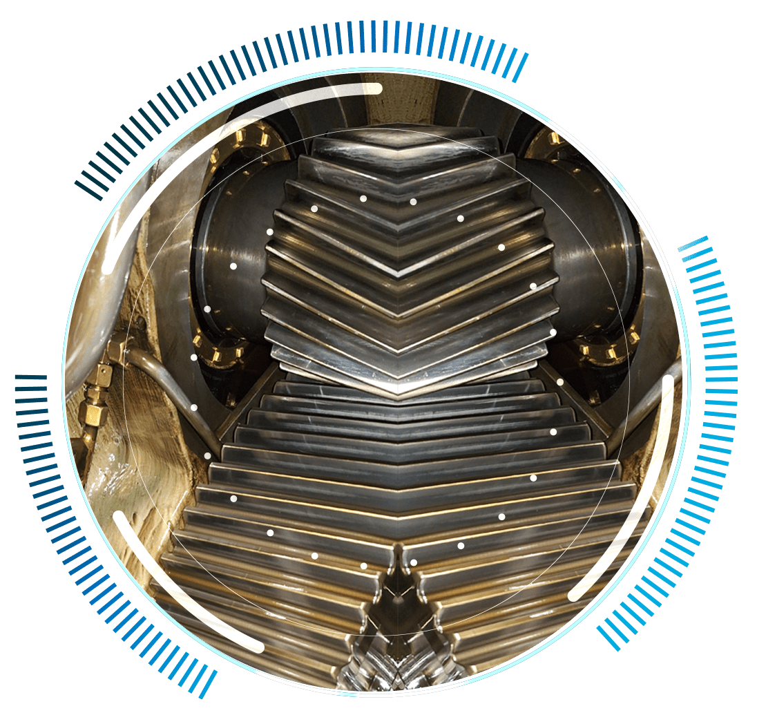 skywings.com.pl - Close-up view of an intricate, metallic, gear-like machine part with repeating zigzag patterns, suggesting a critical Generatorlager-Wechsel or Elastomerbuchsen-Austausch. Blue and white graphical lines form a partial digital frame around the image. Wind Turbine Service & Maintenance, Windenergieanlagen-Service & Instandhaltung